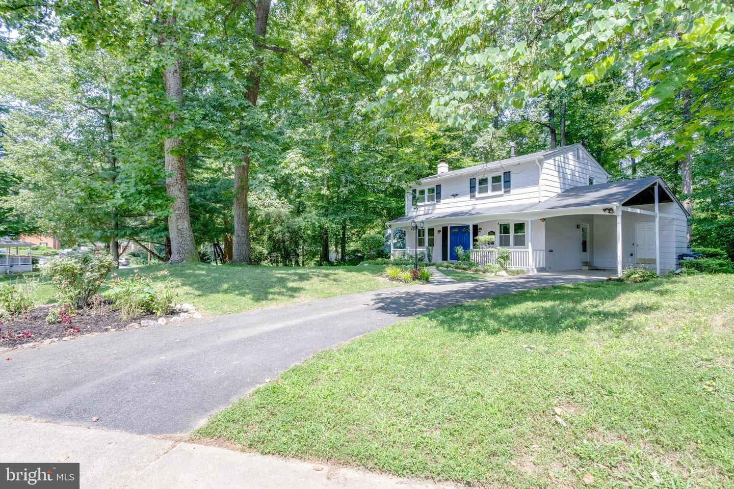 8916 KARVER LN, ANNANDALE, Virginia 22003, 6 Bedrooms Bedrooms, ,3 BathroomsBathrooms,Residential,For sale,8916 KARVER LN,VAFX2254550 MLS # VAFX2254550