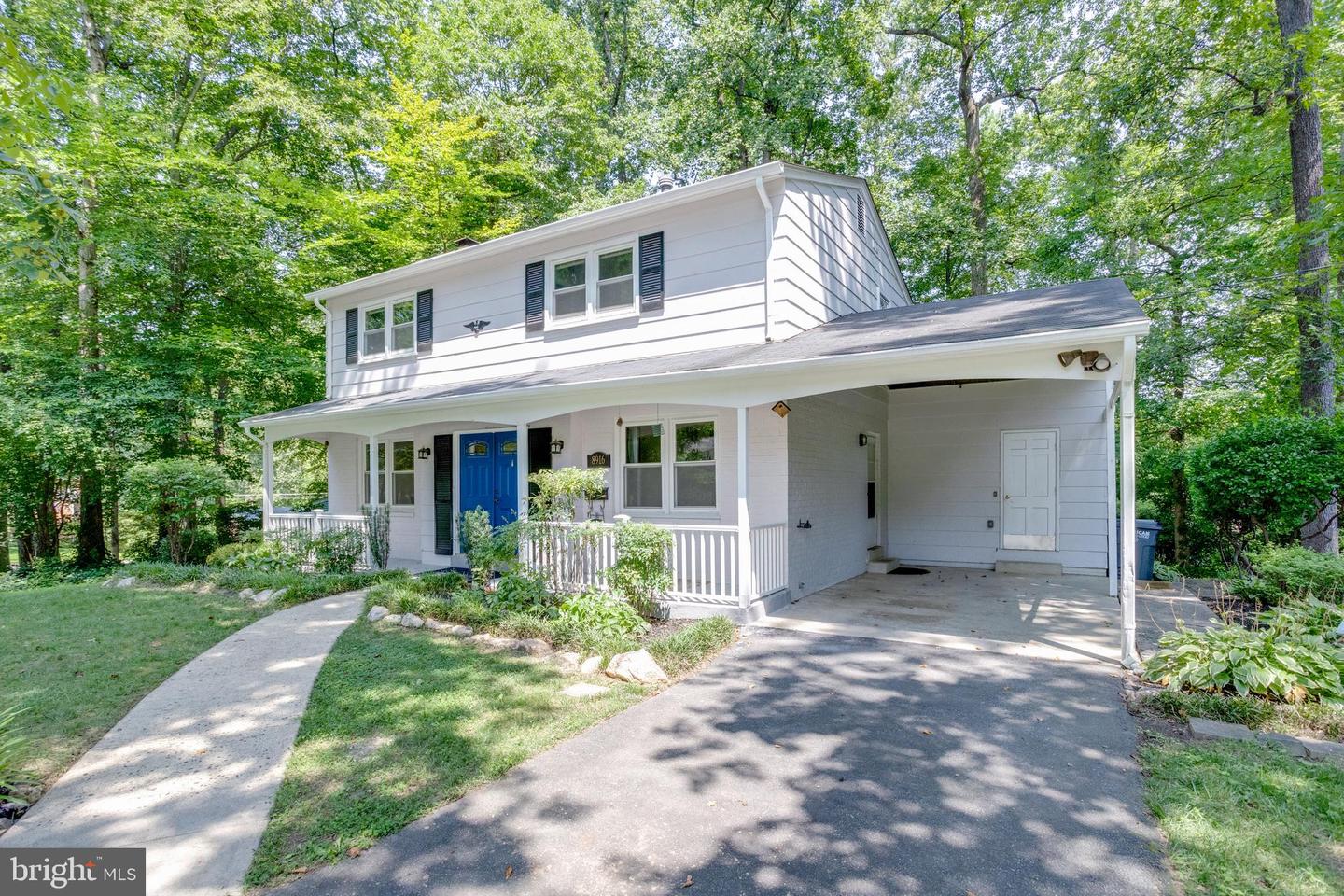 8916 KARVER LN, ANNANDALE, Virginia 22003, 6 Bedrooms Bedrooms, ,3 BathroomsBathrooms,Residential,For sale,8916 KARVER LN,VAFX2254550 MLS # VAFX2254550