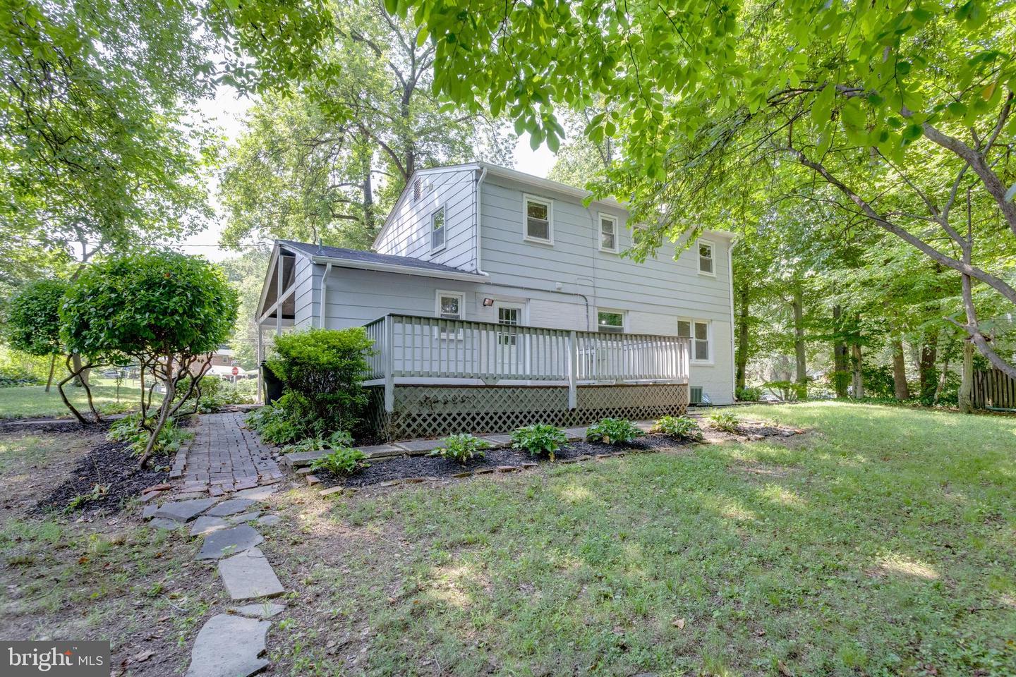 8916 KARVER LN, ANNANDALE, Virginia 22003, 6 Bedrooms Bedrooms, ,3 BathroomsBathrooms,Residential,For sale,8916 KARVER LN,VAFX2254550 MLS # VAFX2254550
