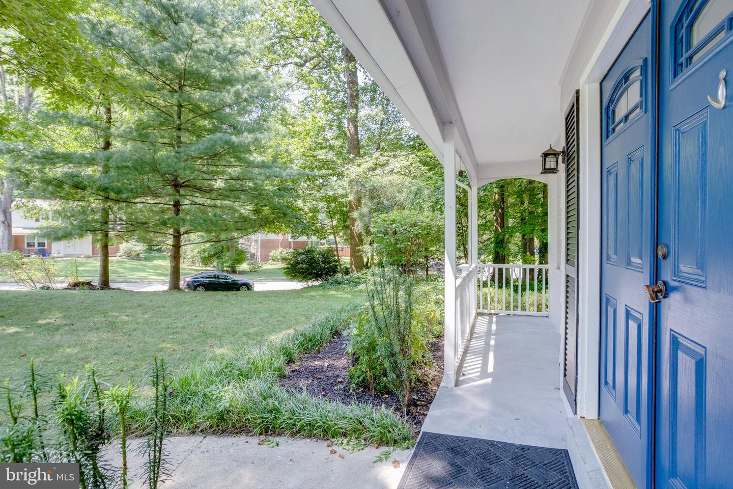 8916 KARVER LN, ANNANDALE, Virginia 22003, 6 Bedrooms Bedrooms, ,3 BathroomsBathrooms,Residential,For sale,8916 KARVER LN,VAFX2254550 MLS # VAFX2254550