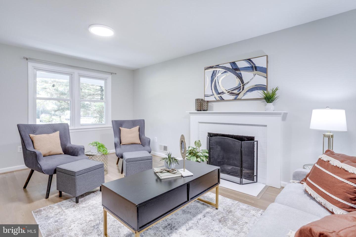 8916 KARVER LN, ANNANDALE, Virginia 22003, 6 Bedrooms Bedrooms, ,3 BathroomsBathrooms,Residential,For sale,8916 KARVER LN,VAFX2254550 MLS # VAFX2254550