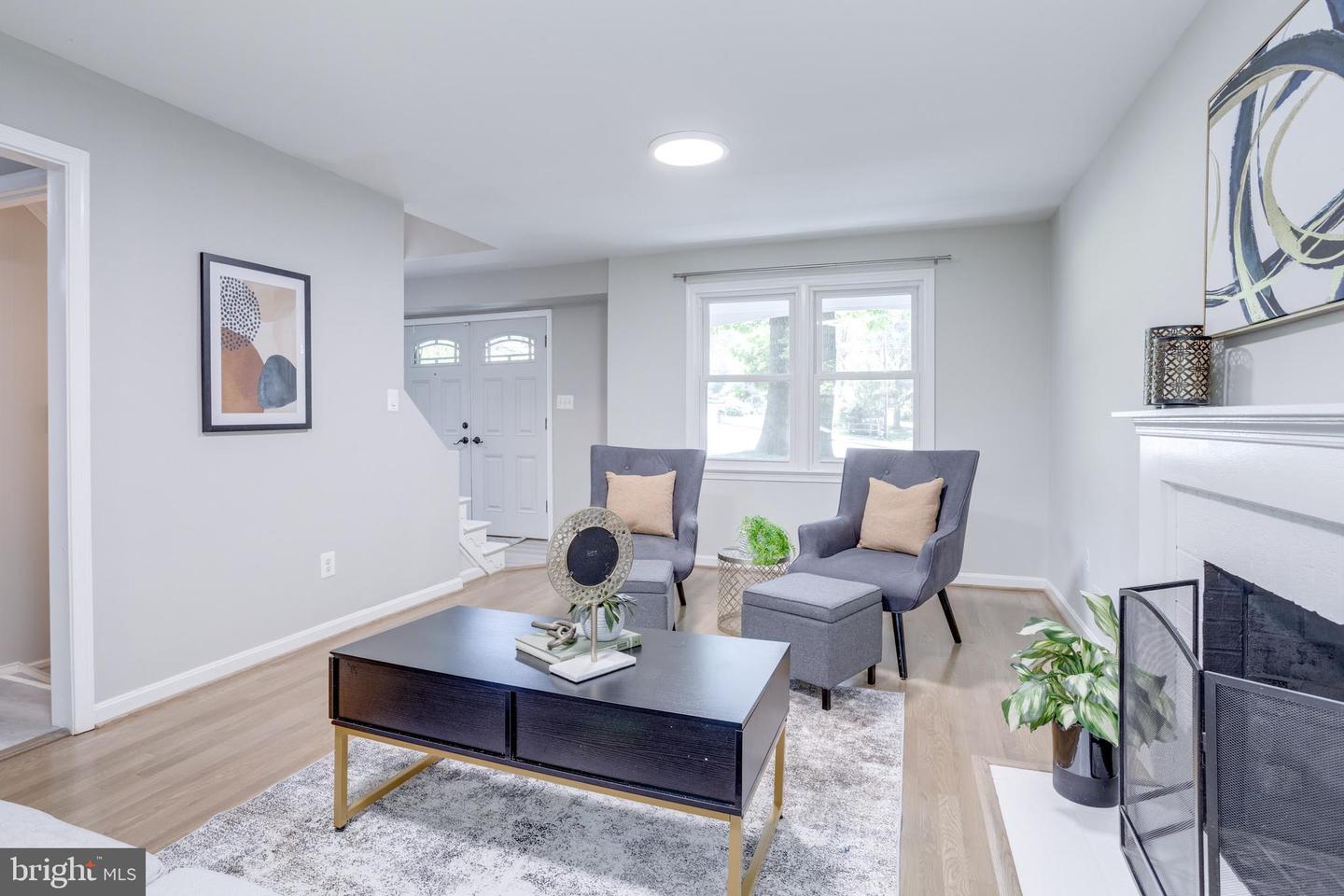 8916 KARVER LN, ANNANDALE, Virginia 22003, 6 Bedrooms Bedrooms, ,3 BathroomsBathrooms,Residential,For sale,8916 KARVER LN,VAFX2254550 MLS # VAFX2254550