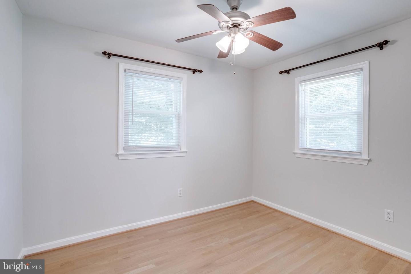 8916 KARVER LN, ANNANDALE, Virginia 22003, 6 Bedrooms Bedrooms, ,3 BathroomsBathrooms,Residential,For sale,8916 KARVER LN,VAFX2254550 MLS # VAFX2254550