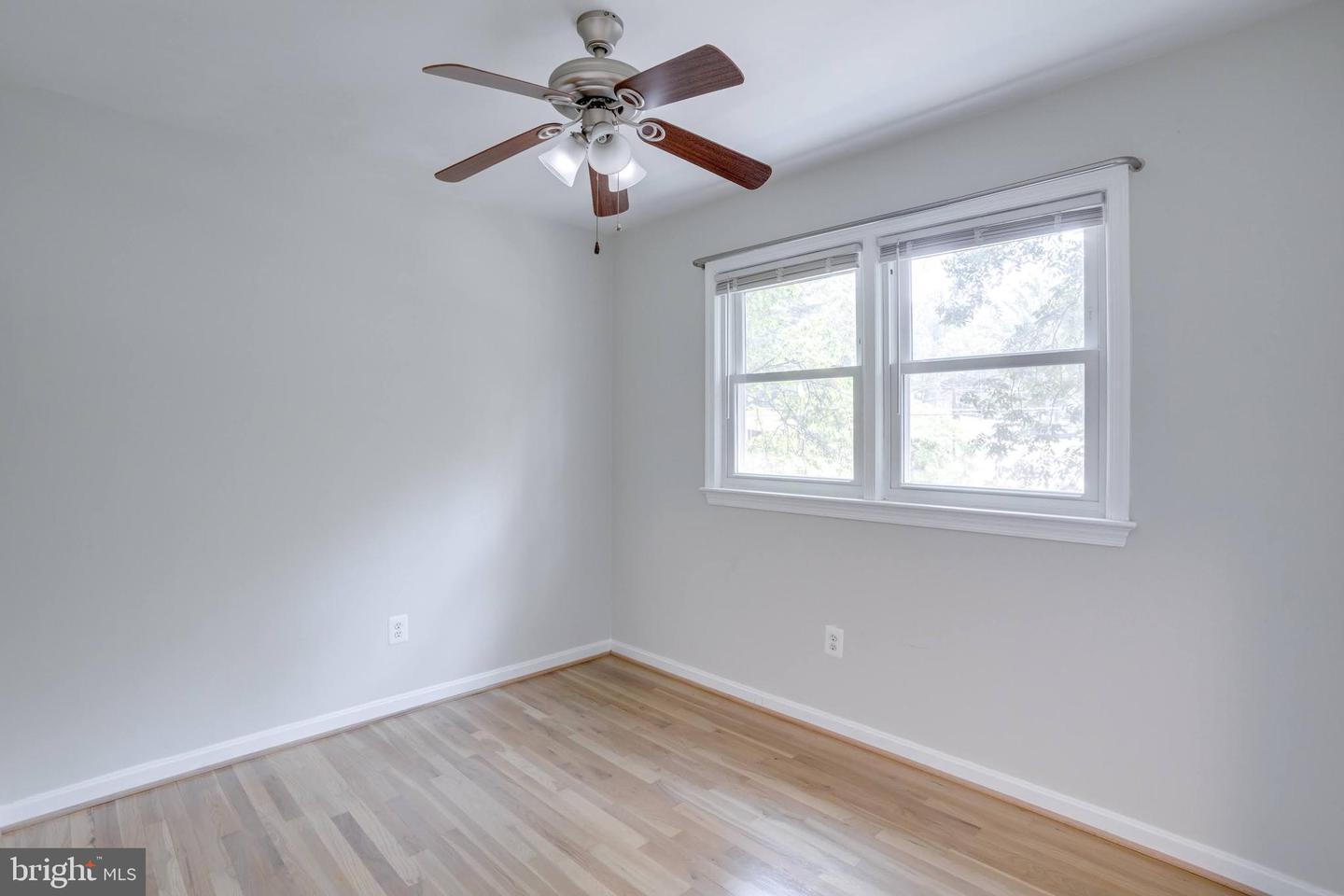 8916 KARVER LN, ANNANDALE, Virginia 22003, 6 Bedrooms Bedrooms, ,3 BathroomsBathrooms,Residential,For sale,8916 KARVER LN,VAFX2254550 MLS # VAFX2254550