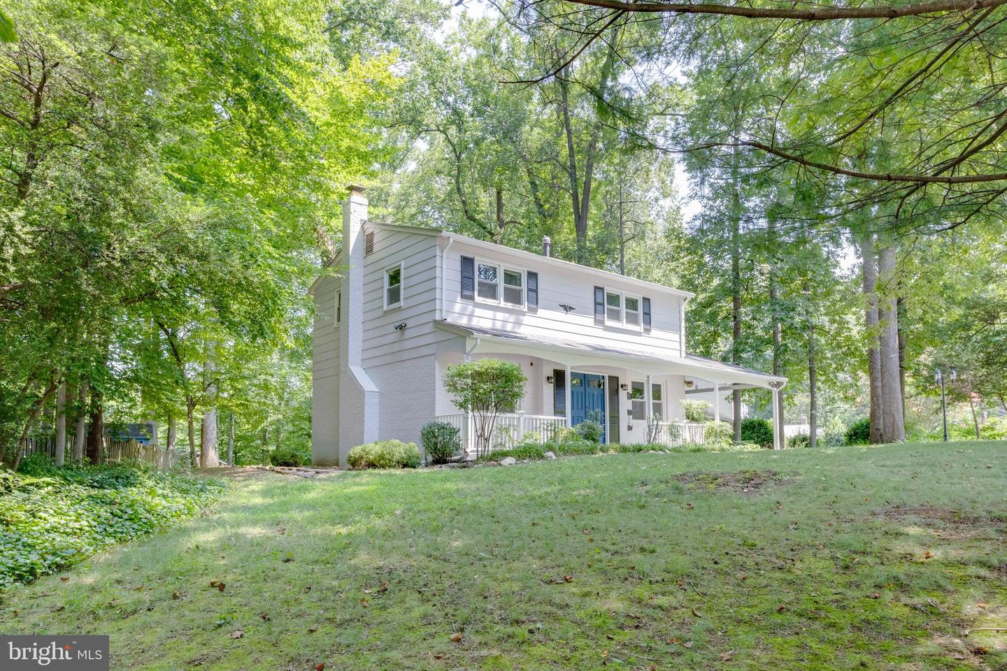 8916 KARVER LN, ANNANDALE, Virginia 22003, 6 Bedrooms Bedrooms, ,3 BathroomsBathrooms,Residential,For sale,8916 KARVER LN,VAFX2254550 MLS # VAFX2254550