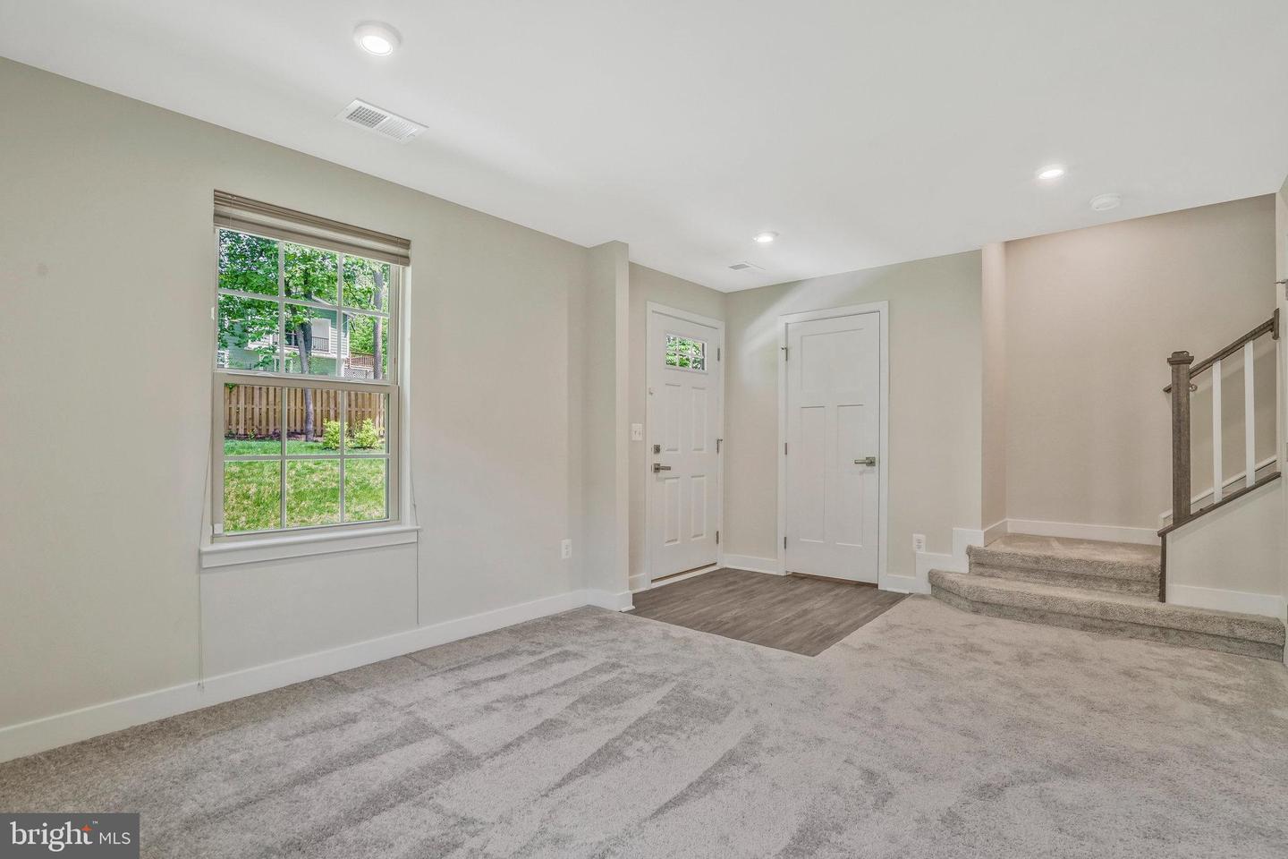 7811 SUTTER LN, ANNANDALE, Virginia 22003, 4 Bedrooms Bedrooms, ,3 BathroomsBathrooms,Residential,For sale,7811 SUTTER LN,VAFX2254560 MLS # VAFX2254560