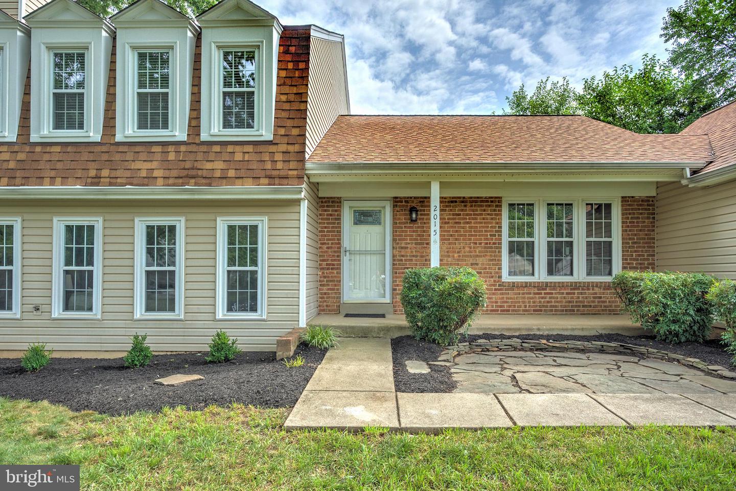 2015 MALEADY DR, HERNDON, Virginia 20170, 4 Bedrooms Bedrooms, ,3 BathroomsBathrooms,Residential,For sale,2015 MALEADY DR,VAFX2254614 MLS # VAFX2254614