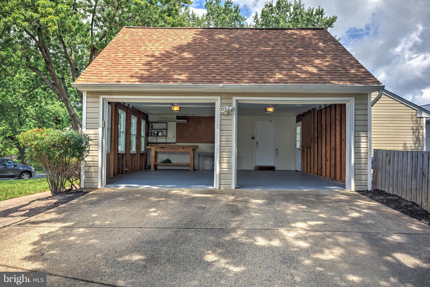 2015 MALEADY DR, HERNDON, Virginia 20170, 4 Bedrooms Bedrooms, ,3 BathroomsBathrooms,Residential,For sale,2015 MALEADY DR,VAFX2254614 MLS # VAFX2254614