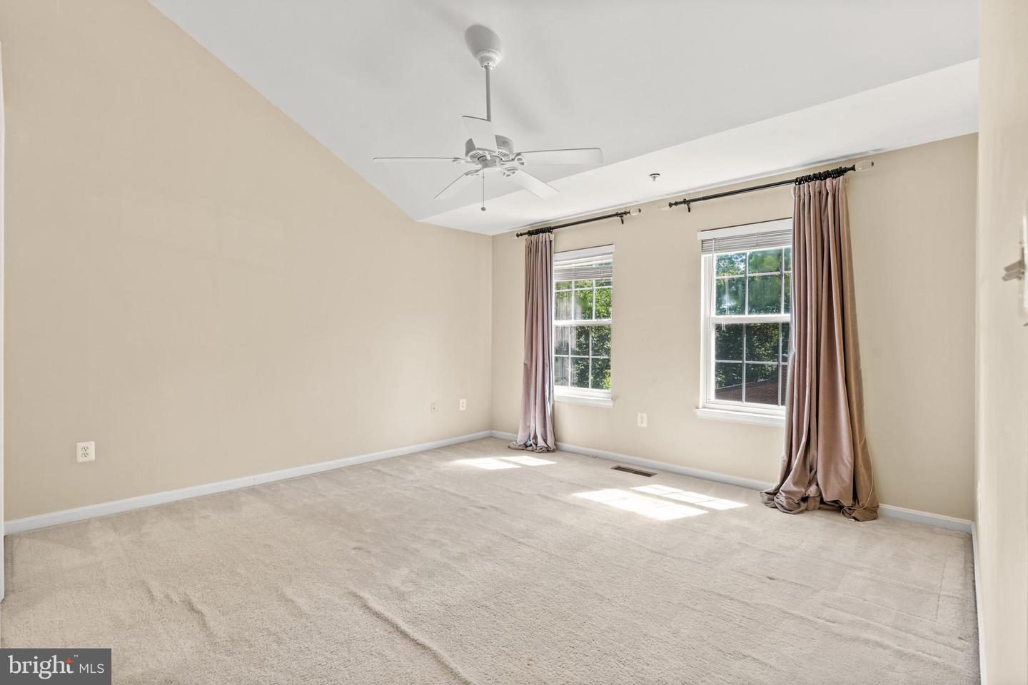 11846 BRETON CT #19B, RESTON, Virginia 20191, 2 Bedrooms Bedrooms, ,2 BathroomsBathrooms,Residential,For sale,11846 BRETON CT #19B,VAFX2254712 MLS # VAFX2254712