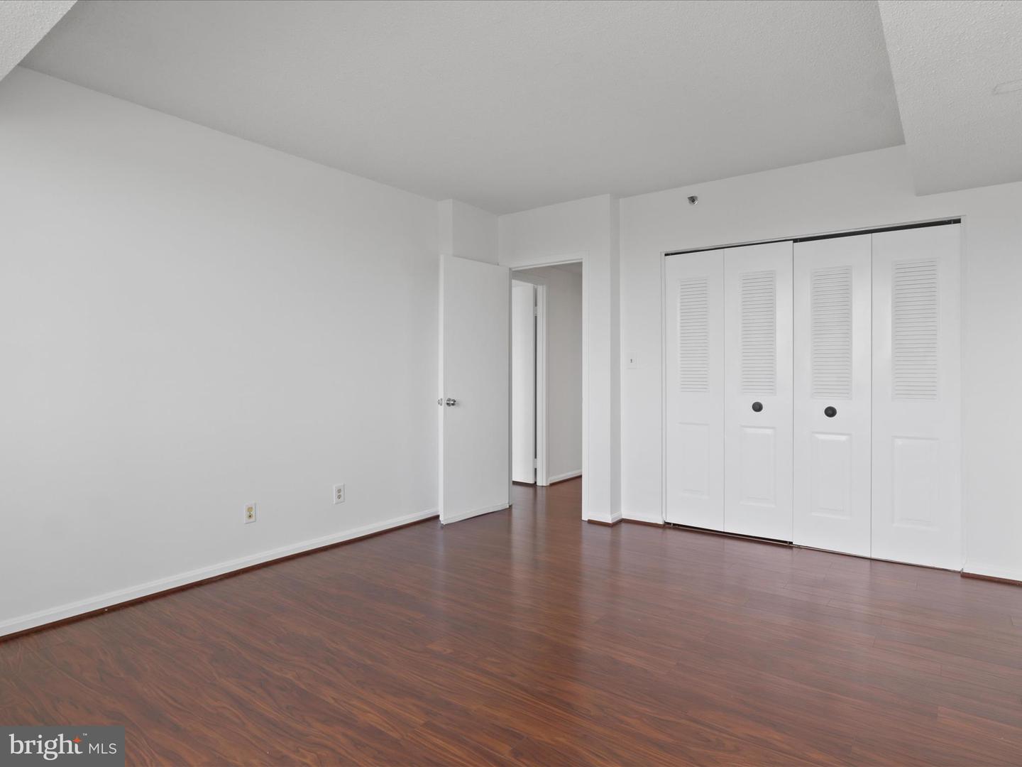 3713 S GEORGE MASON DR #1204 W, FALLS CHURCH, Virginia 22041, 2 Bedrooms Bedrooms, ,2 BathroomsBathrooms,Residential,For sale,3713 S GEORGE MASON DR #1204 W,VAFX2254758 MLS # VAFX2254758