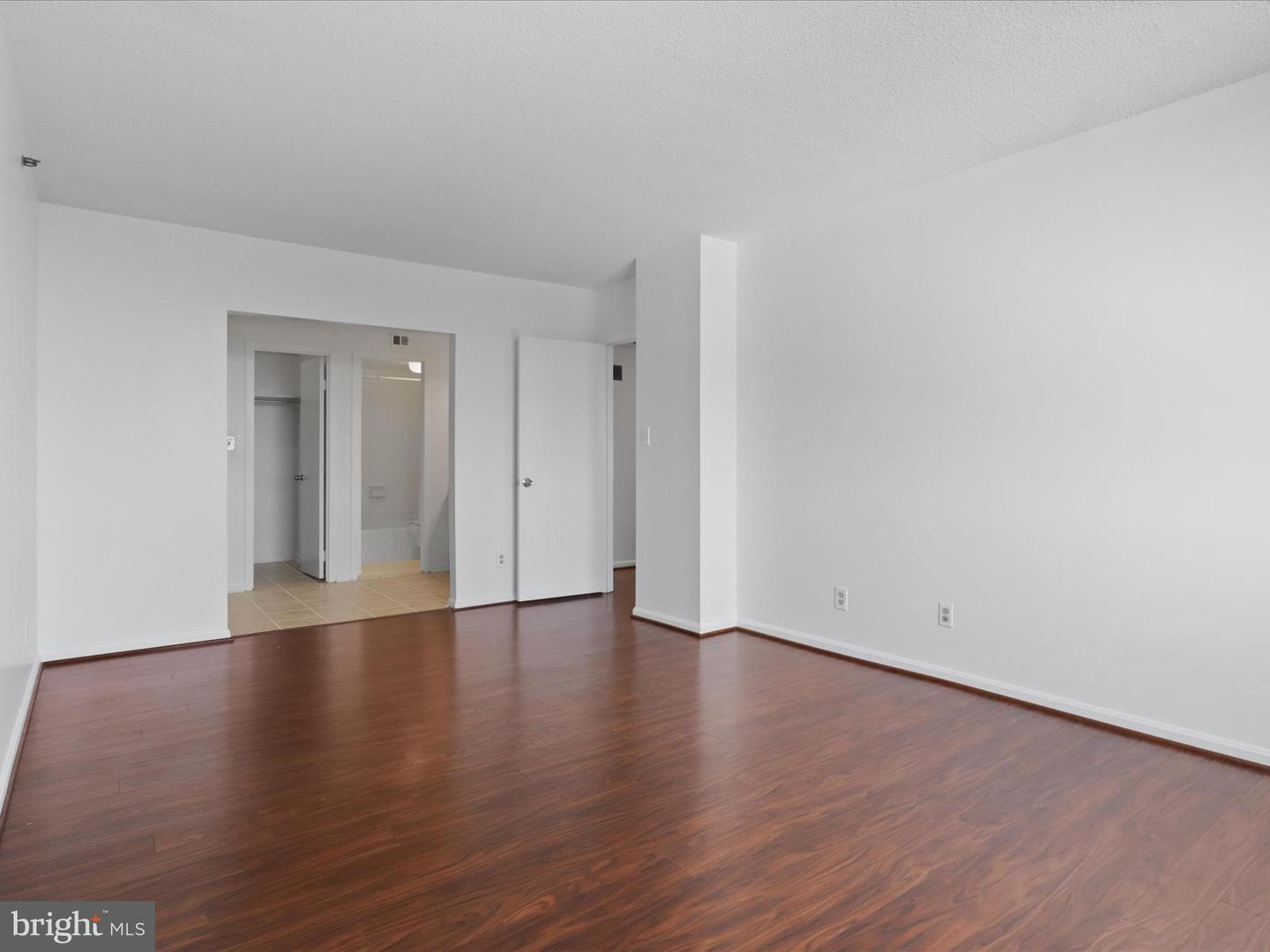 3713 S GEORGE MASON DR #1204 W, FALLS CHURCH, Virginia 22041, 2 Bedrooms Bedrooms, ,2 BathroomsBathrooms,Residential,For sale,3713 S GEORGE MASON DR #1204 W,VAFX2254758 MLS # VAFX2254758