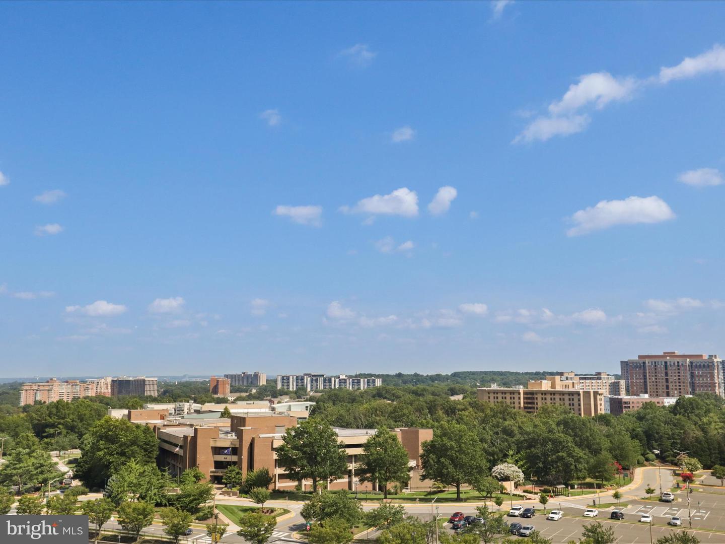 3713 S GEORGE MASON DR #1204 W, FALLS CHURCH, Virginia 22041, 2 Bedrooms Bedrooms, ,2 BathroomsBathrooms,Residential,For sale,3713 S GEORGE MASON DR #1204 W,VAFX2254758 MLS # VAFX2254758