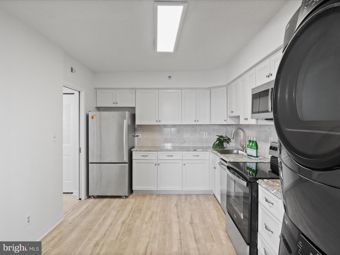 3713 S GEORGE MASON DR #1204 W, FALLS CHURCH, Virginia 22041, 2 Bedrooms Bedrooms, ,2 BathroomsBathrooms,Residential,For sale,3713 S GEORGE MASON DR #1204 W,VAFX2254758 MLS # VAFX2254758