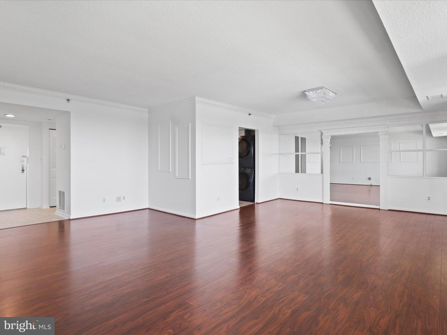 3713 S GEORGE MASON DR #1204 W, FALLS CHURCH, Virginia 22041, 2 Bedrooms Bedrooms, ,2 BathroomsBathrooms,Residential,For sale,3713 S GEORGE MASON DR #1204 W,VAFX2254758 MLS # VAFX2254758
