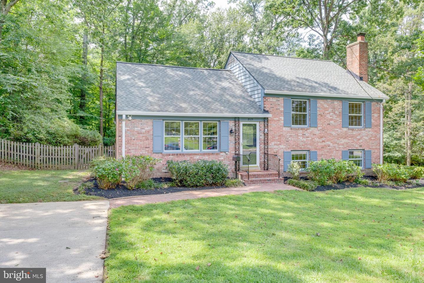 8929 STARK RD, ANNANDALE, Virginia 22003, 4 Bedrooms Bedrooms, ,2 BathroomsBathrooms,Residential,For sale,8929 STARK RD,VAFX2254842 MLS # VAFX2254842