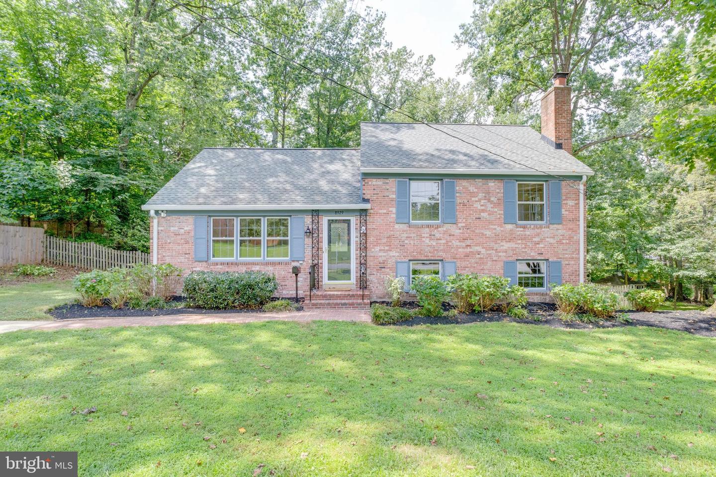 8929 STARK RD, ANNANDALE, Virginia 22003, 4 Bedrooms Bedrooms, ,2 BathroomsBathrooms,Residential,For sale,8929 STARK RD,VAFX2254842 MLS # VAFX2254842
