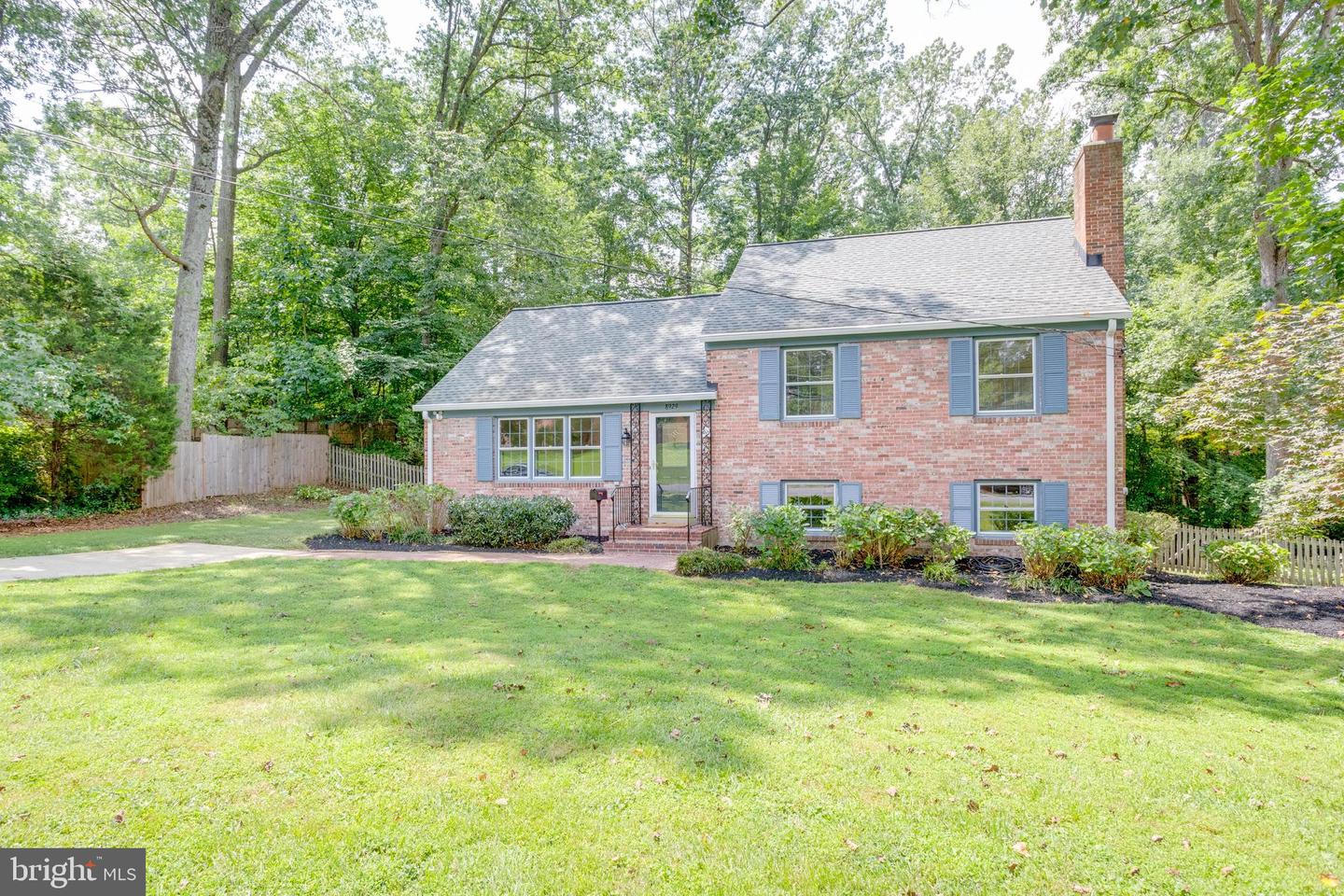 8929 STARK RD, ANNANDALE, Virginia 22003, 4 Bedrooms Bedrooms, ,2 BathroomsBathrooms,Residential,For sale,8929 STARK RD,VAFX2254842 MLS # VAFX2254842