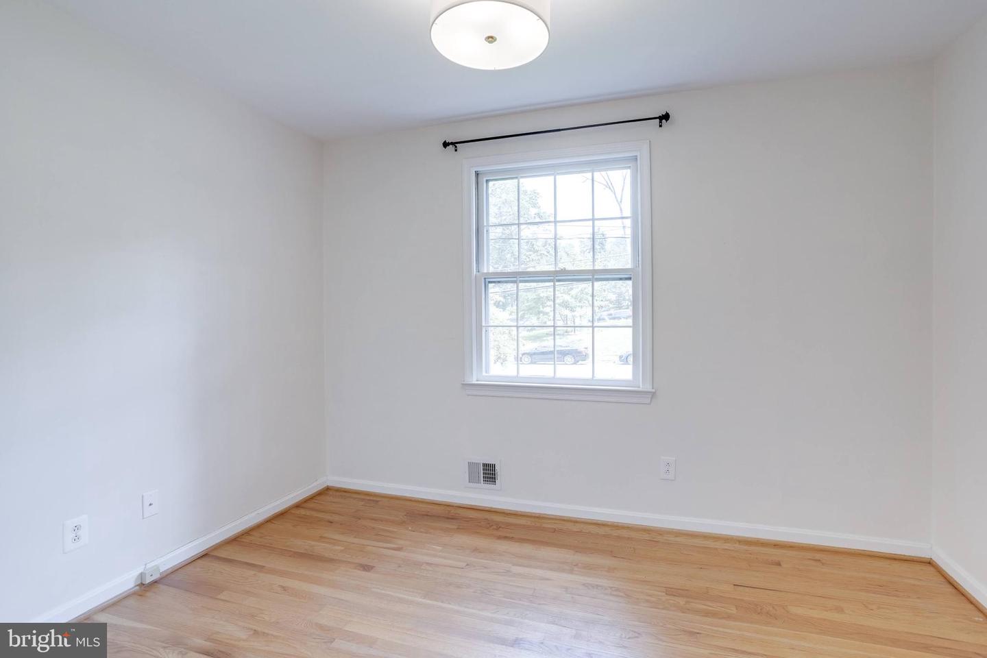 8929 STARK RD, ANNANDALE, Virginia 22003, 4 Bedrooms Bedrooms, ,2 BathroomsBathrooms,Residential,For sale,8929 STARK RD,VAFX2254842 MLS # VAFX2254842