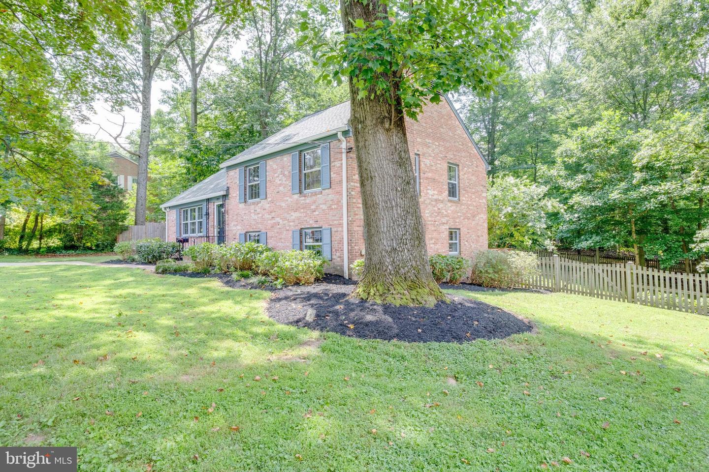 8929 STARK RD, ANNANDALE, Virginia 22003, 4 Bedrooms Bedrooms, ,2 BathroomsBathrooms,Residential,For sale,8929 STARK RD,VAFX2254842 MLS # VAFX2254842