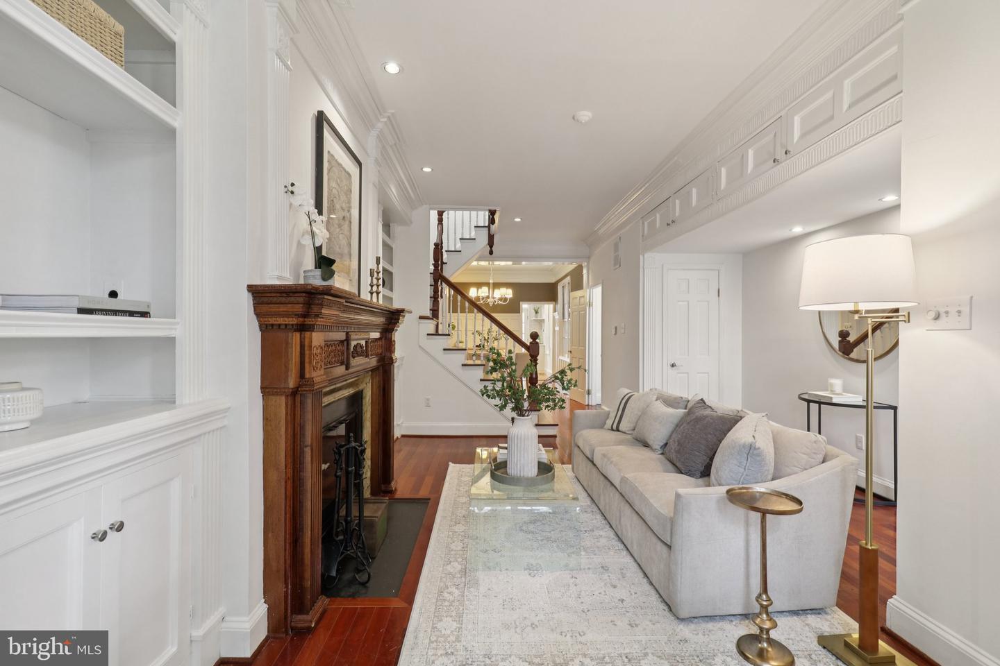252 11TH ST SE, WASHINGTON, District Of Columbia 20003, 3 Bedrooms Bedrooms, ,3 BathroomsBathrooms,Residential,For sale,252 11TH ST SE,DCDC2209840 MLS # DCDC2209840