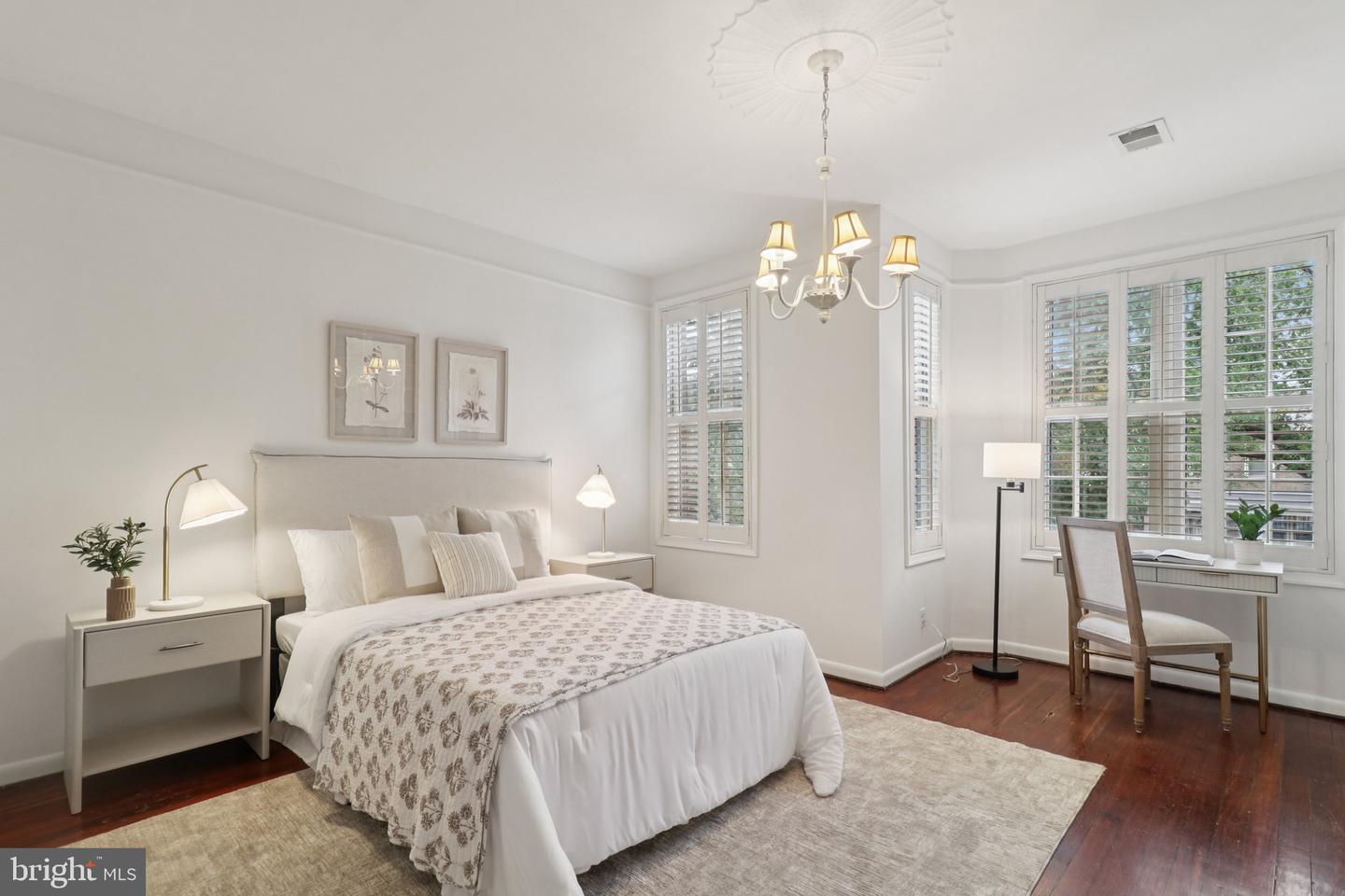 252 11TH ST SE, WASHINGTON, District Of Columbia 20003, 3 Bedrooms Bedrooms, ,3 BathroomsBathrooms,Residential,For sale,252 11TH ST SE,DCDC2209840 MLS # DCDC2209840