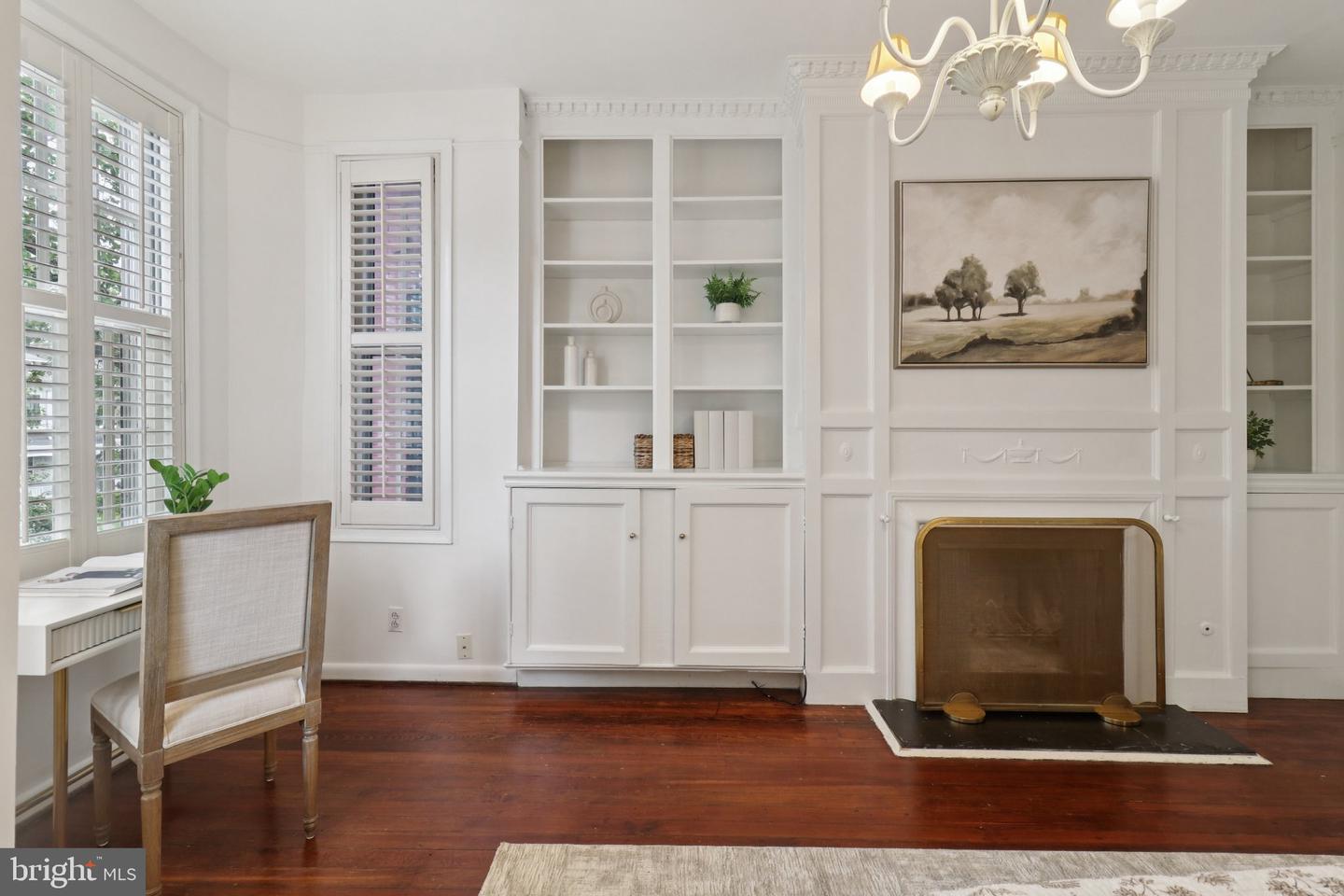 252 11TH ST SE, WASHINGTON, District Of Columbia 20003, 3 Bedrooms Bedrooms, ,3 BathroomsBathrooms,Residential,For sale,252 11TH ST SE,DCDC2209840 MLS # DCDC2209840