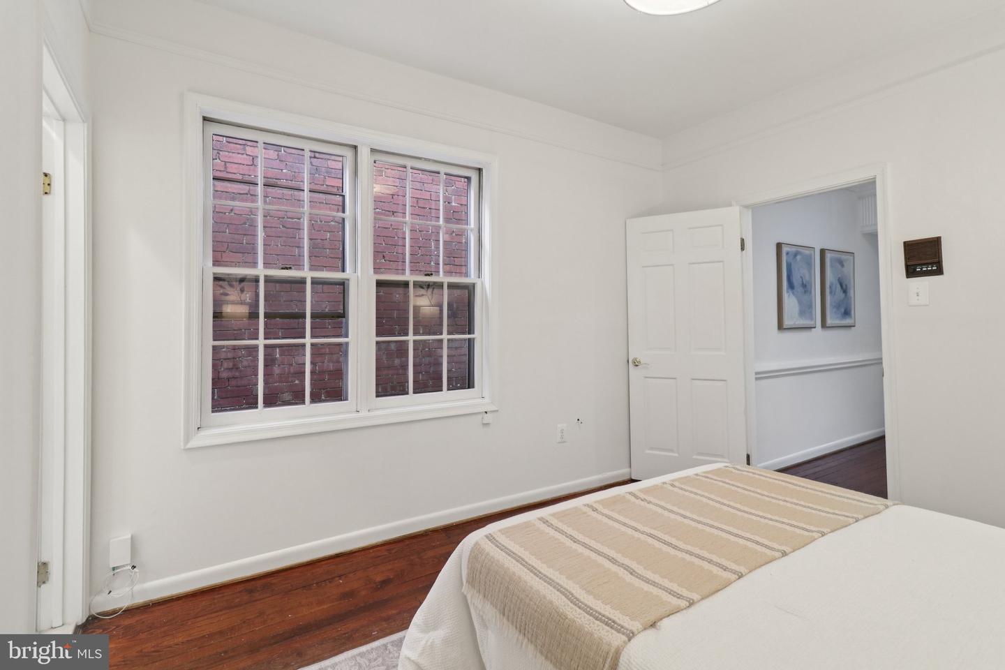 252 11TH ST SE, WASHINGTON, District Of Columbia 20003, 3 Bedrooms Bedrooms, ,3 BathroomsBathrooms,Residential,For sale,252 11TH ST SE,DCDC2209840 MLS # DCDC2209840