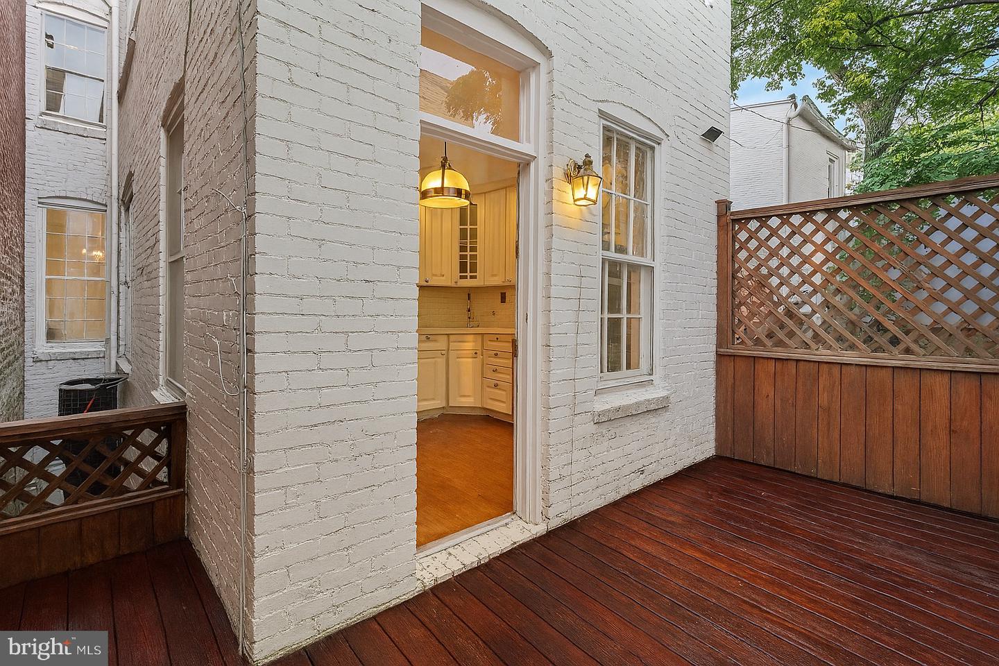 252 11TH ST SE, WASHINGTON, District Of Columbia 20003, 3 Bedrooms Bedrooms, ,3 BathroomsBathrooms,Residential,For sale,252 11TH ST SE,DCDC2209840 MLS # DCDC2209840