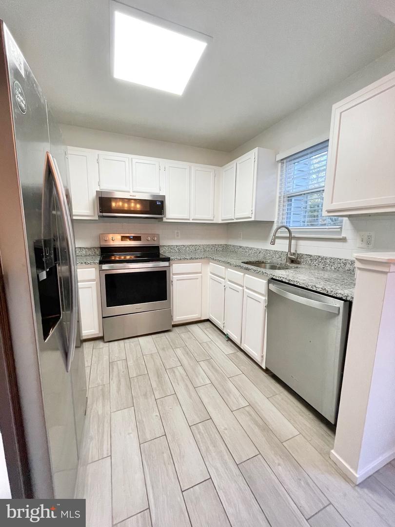 8916 WAITES WAY, LORTON, Virginia 22079, 3 Bedrooms Bedrooms, ,3 BathroomsBathrooms,Residential,For sale,8916 WAITES WAY,VAFX2254916 MLS # VAFX2254916