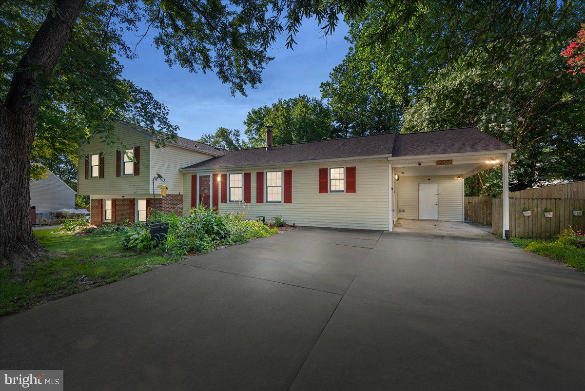 15303 HARMONY HILL CT, CENTREVILLE, Virginia 20120, 4 Bedrooms Bedrooms, ,3 BathroomsBathrooms,Residential,For sale,15303 HARMONY HILL CT,VAFX2254950 MLS # VAFX2254950