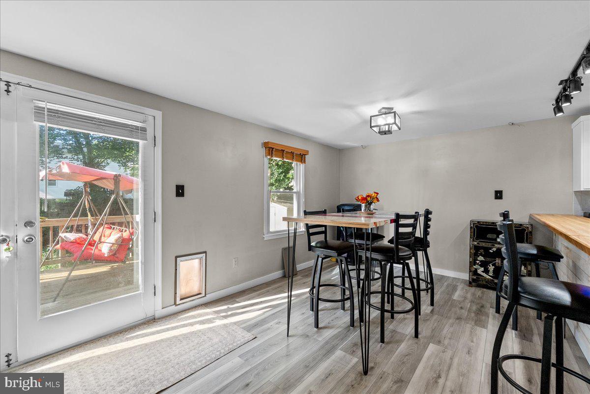 15303 HARMONY HILL CT, CENTREVILLE, Virginia 20120, 4 Bedrooms Bedrooms, ,3 BathroomsBathrooms,Residential,For sale,15303 HARMONY HILL CT,VAFX2254950 MLS # VAFX2254950