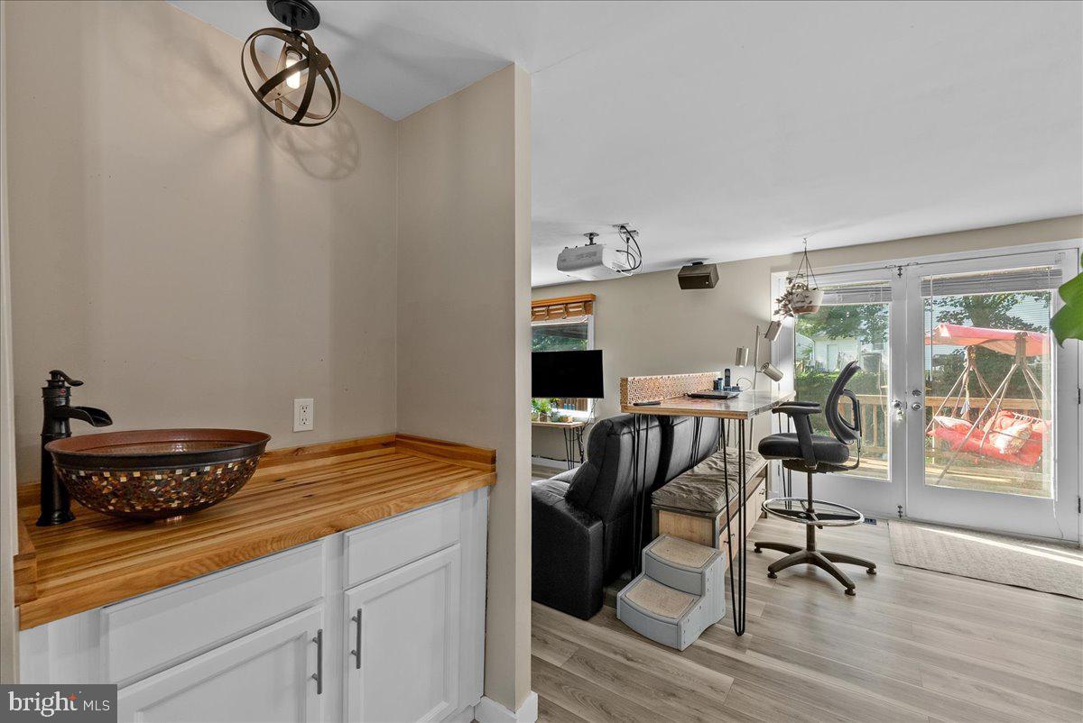 15303 HARMONY HILL CT, CENTREVILLE, Virginia 20120, 4 Bedrooms Bedrooms, ,3 BathroomsBathrooms,Residential,For sale,15303 HARMONY HILL CT,VAFX2254950 MLS # VAFX2254950