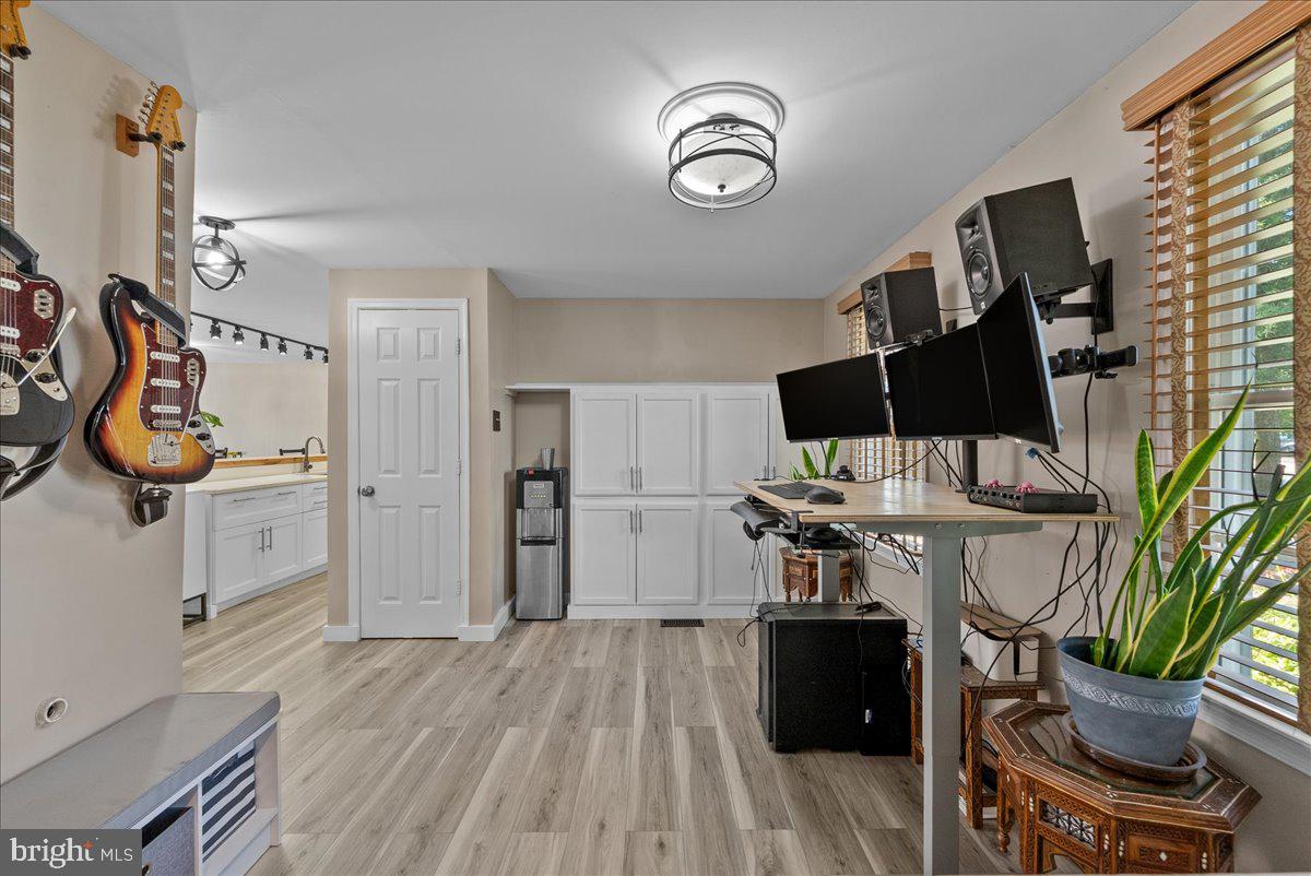 15303 HARMONY HILL CT, CENTREVILLE, Virginia 20120, 4 Bedrooms Bedrooms, ,3 BathroomsBathrooms,Residential,For sale,15303 HARMONY HILL CT,VAFX2254950 MLS # VAFX2254950