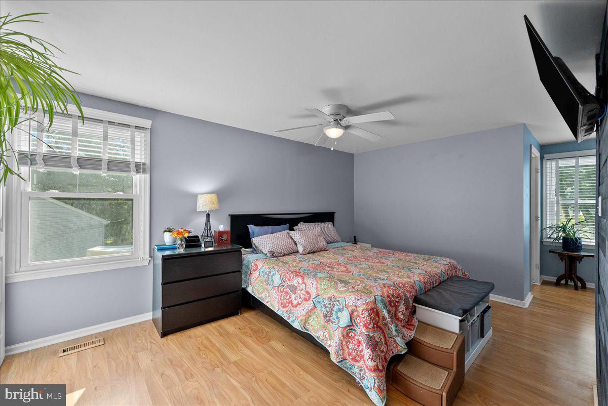 15303 HARMONY HILL CT, CENTREVILLE, Virginia 20120, 4 Bedrooms Bedrooms, ,3 BathroomsBathrooms,Residential,For sale,15303 HARMONY HILL CT,VAFX2254950 MLS # VAFX2254950