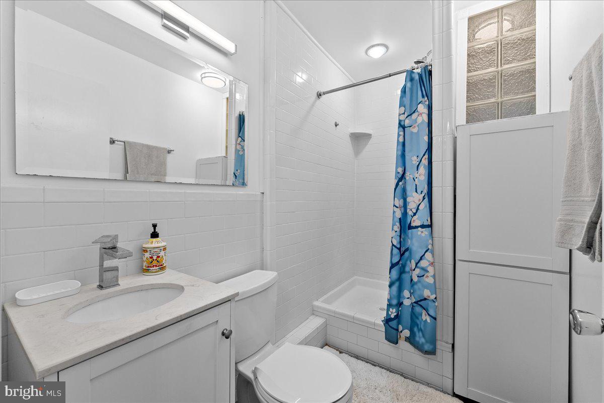 15303 HARMONY HILL CT, CENTREVILLE, Virginia 20120, 4 Bedrooms Bedrooms, ,3 BathroomsBathrooms,Residential,For sale,15303 HARMONY HILL CT,VAFX2254950 MLS # VAFX2254950