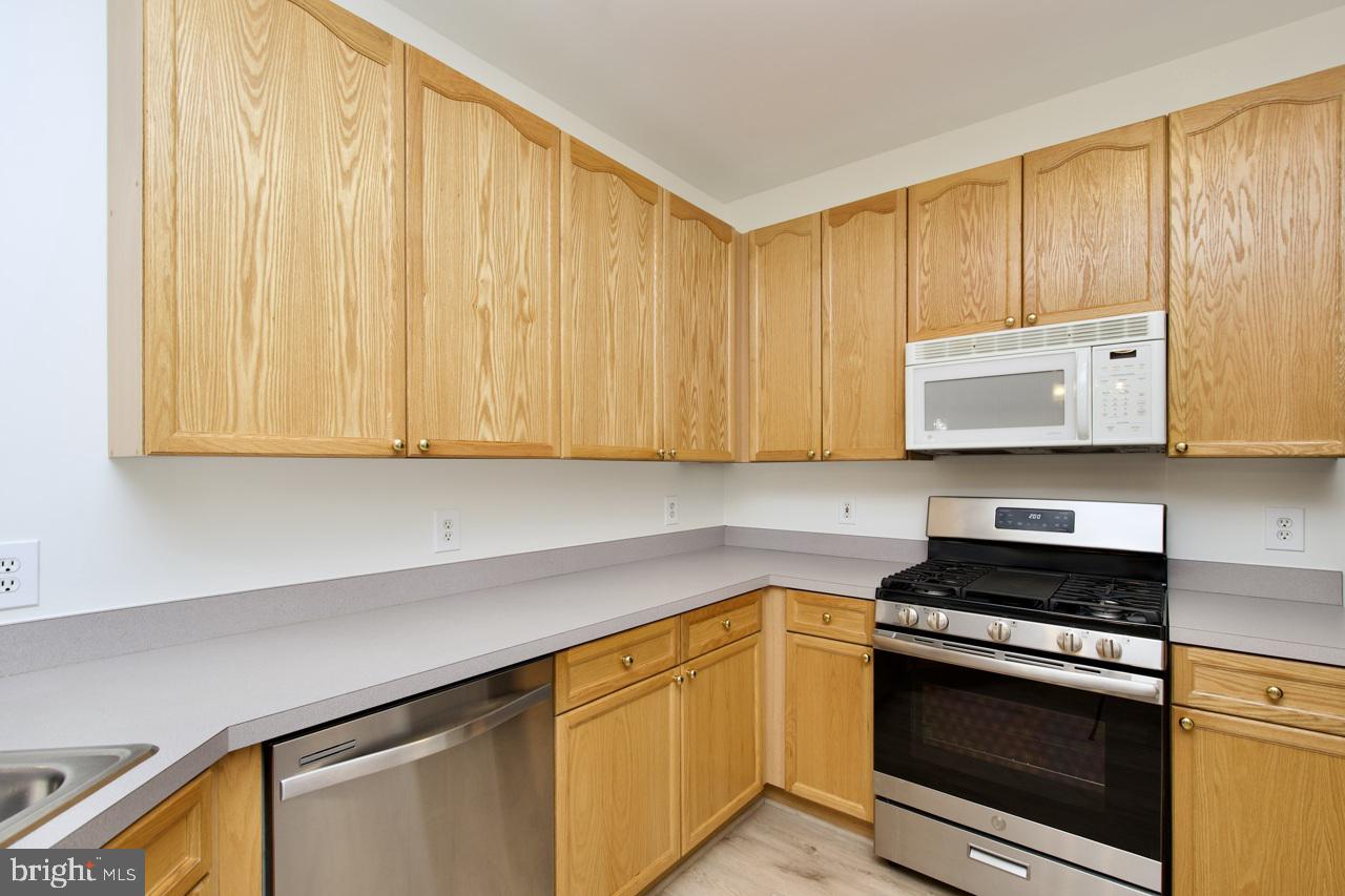 4300-F CANNON RIDGE CT #F, FAIRFAX, Virginia 22033, 2 Bedrooms Bedrooms, ,2 BathroomsBathrooms,Residential,For sale,4300-F CANNON RIDGE CT #F,VAFX2255010 MLS # VAFX2255010