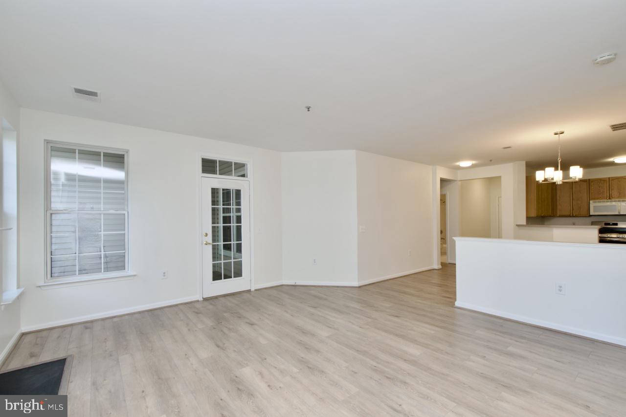 4300-F CANNON RIDGE CT #F, FAIRFAX, Virginia 22033, 2 Bedrooms Bedrooms, ,2 BathroomsBathrooms,Residential,For sale,4300-F CANNON RIDGE CT #F,VAFX2255010 MLS # VAFX2255010