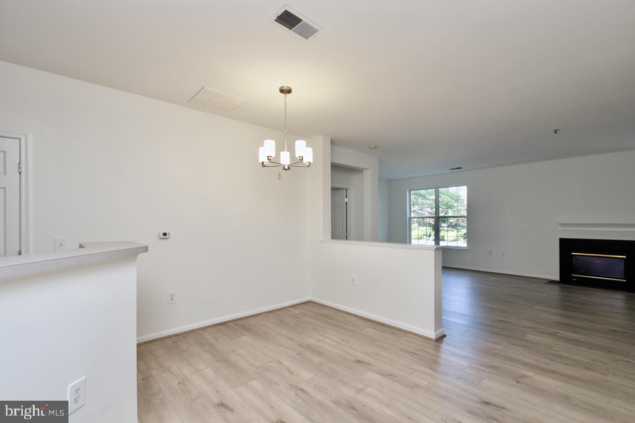 4300-F CANNON RIDGE CT #F, FAIRFAX, Virginia 22033, 2 Bedrooms Bedrooms, ,2 BathroomsBathrooms,Residential,For sale,4300-F CANNON RIDGE CT #F,VAFX2255010 MLS # VAFX2255010