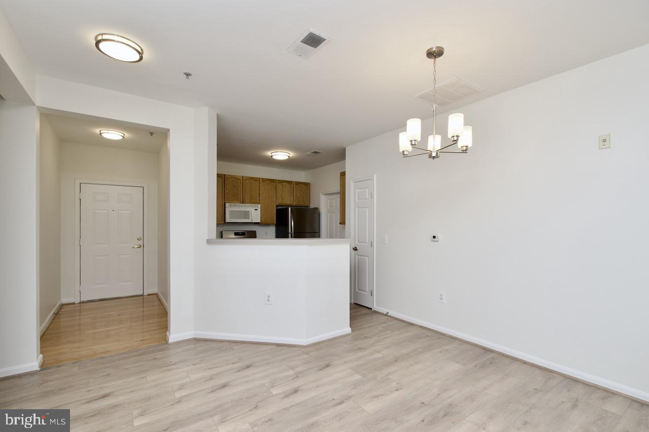 4300-F CANNON RIDGE CT #F, FAIRFAX, Virginia 22033, 2 Bedrooms Bedrooms, ,2 BathroomsBathrooms,Residential,For sale,4300-F CANNON RIDGE CT #F,VAFX2255010 MLS # VAFX2255010