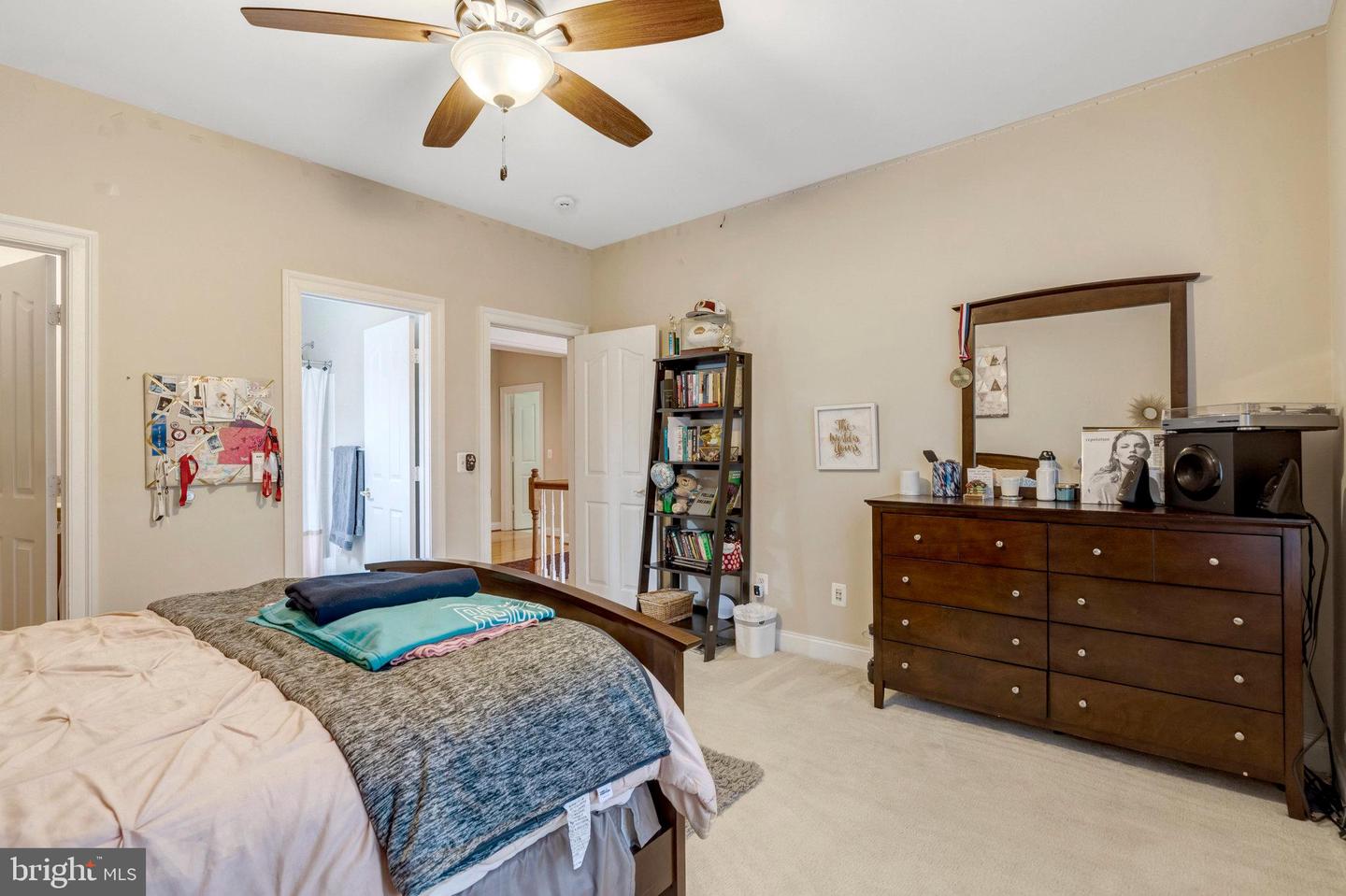 19126 STREAM CROSSING CT, LEESBURG, Virginia 20176, 4 Bedrooms Bedrooms, ,4 BathroomsBathrooms,Residential,For sale,19126 STREAM CROSSING CT,VALO2102000 MLS # VALO2102000