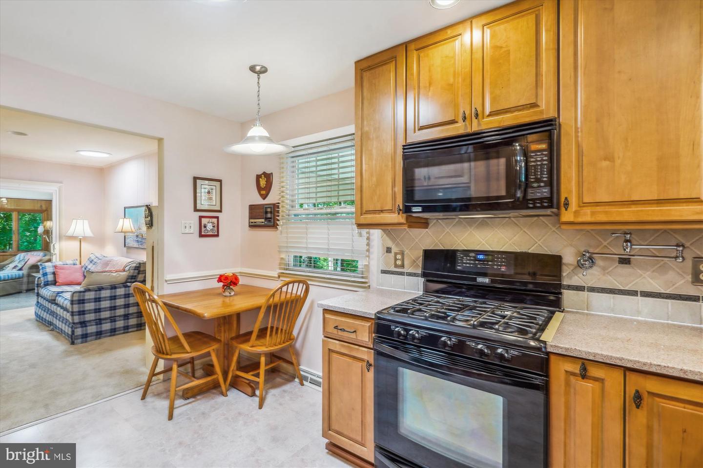 8426 BLAKISTON LN, ALEXANDRIA, Virginia 22308, 5 Bedrooms Bedrooms, ,4 BathroomsBathrooms,Residential,For sale,8426 BLAKISTON LN,VAFX2255248 MLS # VAFX2255248