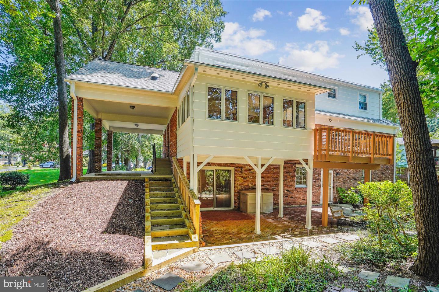 8426 BLAKISTON LN, ALEXANDRIA, Virginia 22308, 5 Bedrooms Bedrooms, ,4 BathroomsBathrooms,Residential,For sale,8426 BLAKISTON LN,VAFX2255248 MLS # VAFX2255248