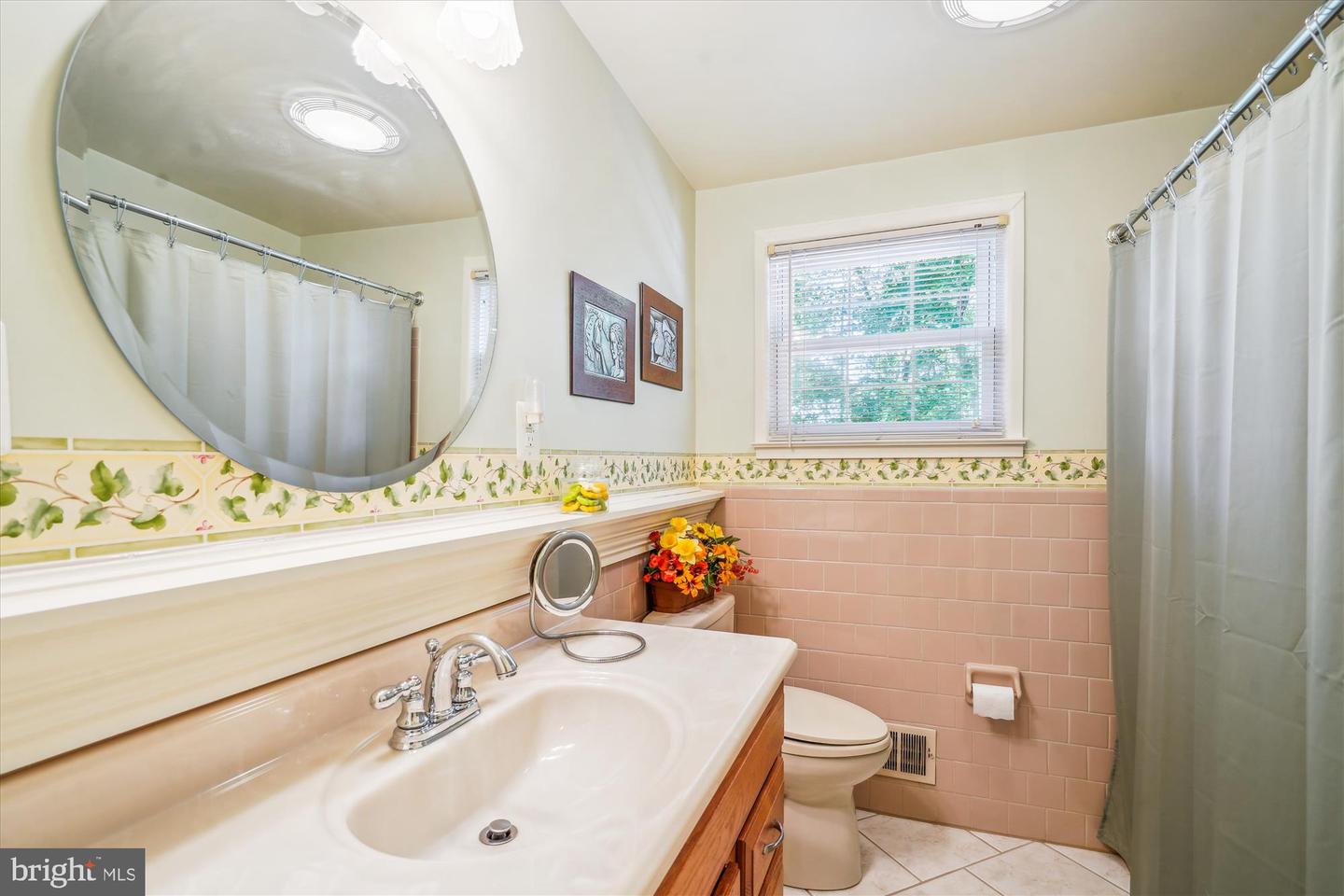 8426 BLAKISTON LN, ALEXANDRIA, Virginia 22308, 5 Bedrooms Bedrooms, ,4 BathroomsBathrooms,Residential,For sale,8426 BLAKISTON LN,VAFX2255248 MLS # VAFX2255248