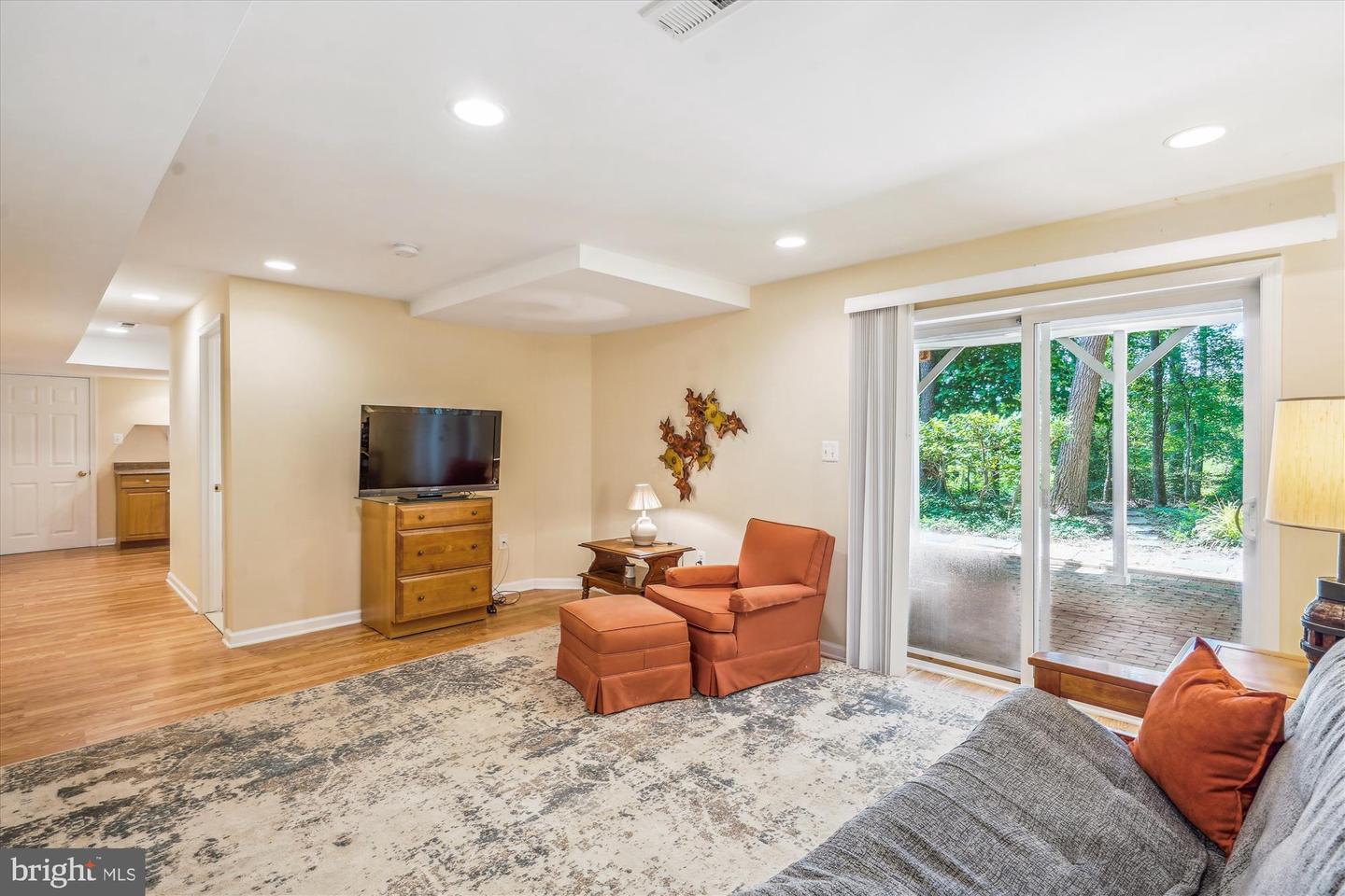 8426 BLAKISTON LN, ALEXANDRIA, Virginia 22308, 5 Bedrooms Bedrooms, ,4 BathroomsBathrooms,Residential,For sale,8426 BLAKISTON LN,VAFX2255248 MLS # VAFX2255248