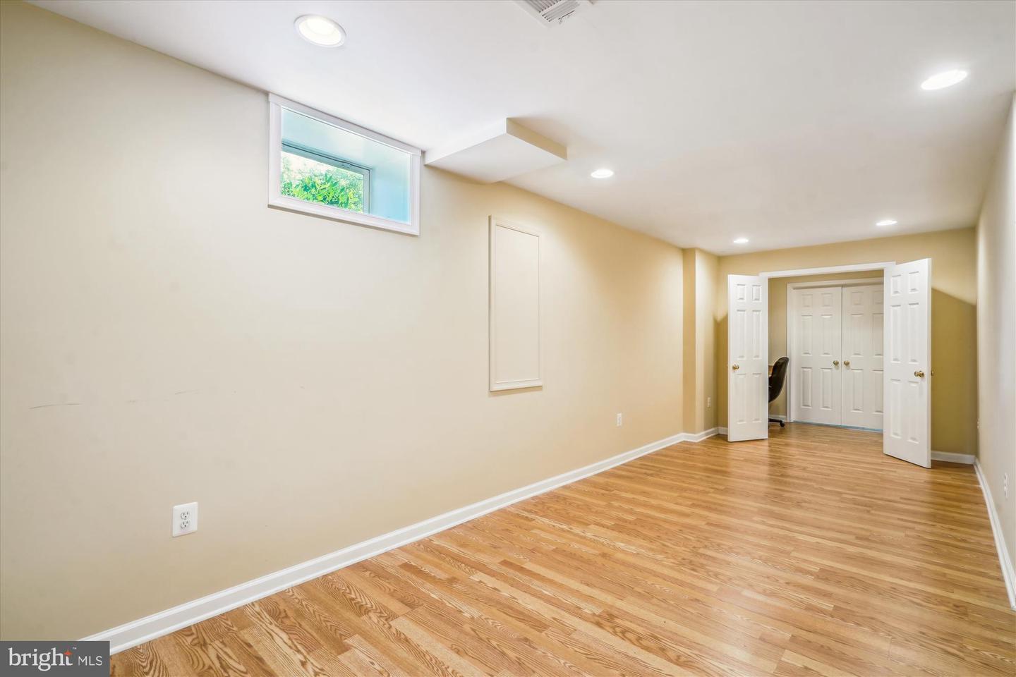 8426 BLAKISTON LN, ALEXANDRIA, Virginia 22308, 5 Bedrooms Bedrooms, ,4 BathroomsBathrooms,Residential,For sale,8426 BLAKISTON LN,VAFX2255248 MLS # VAFX2255248
