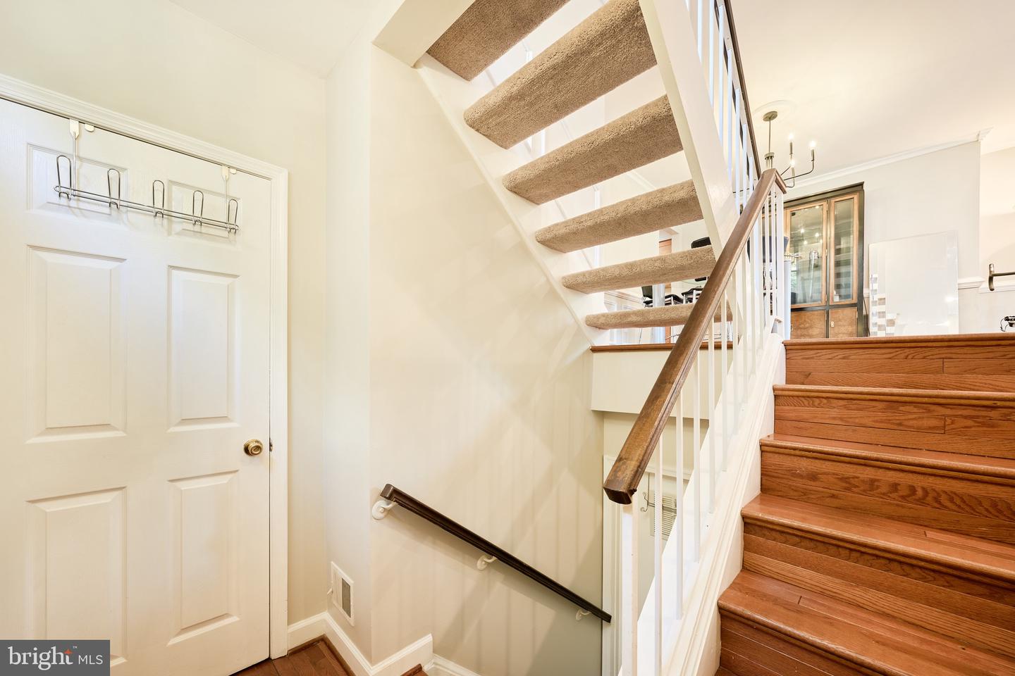 4235 SLEEPY LAKE DR, FAIRFAX, Virginia 22033, 4 Bedrooms Bedrooms, ,3 BathroomsBathrooms,Residential,For sale,4235 SLEEPY LAKE DR,VAFX2255406 MLS # VAFX2255406