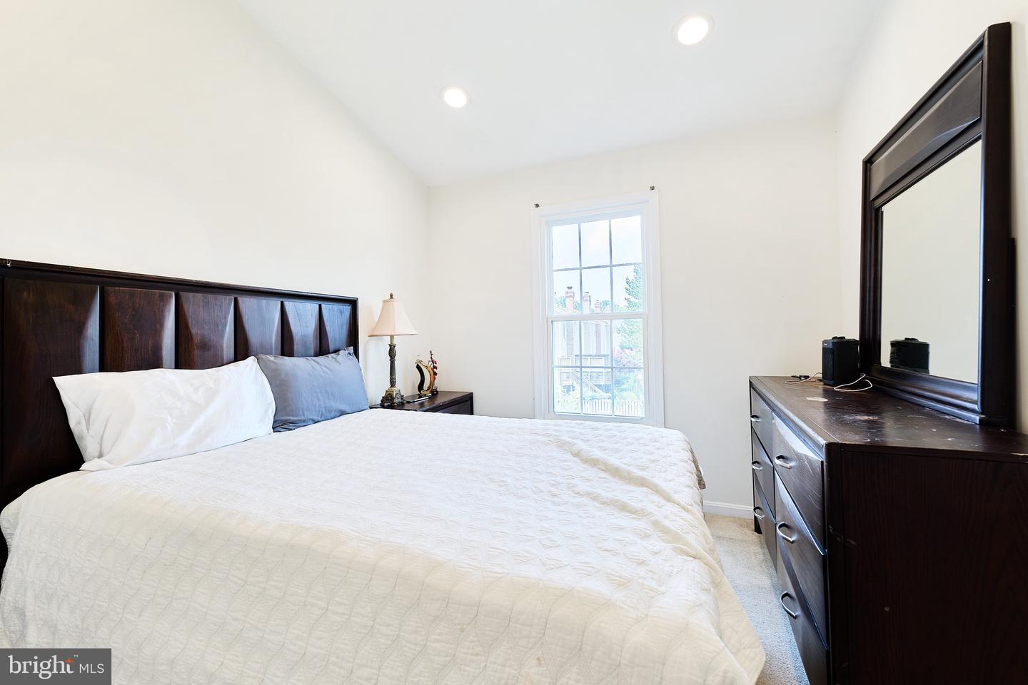 4235 SLEEPY LAKE DR, FAIRFAX, Virginia 22033, 4 Bedrooms Bedrooms, ,3 BathroomsBathrooms,Residential,For sale,4235 SLEEPY LAKE DR,VAFX2255406 MLS # VAFX2255406