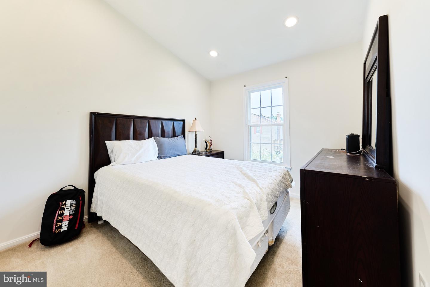 4235 SLEEPY LAKE DR, FAIRFAX, Virginia 22033, 4 Bedrooms Bedrooms, ,3 BathroomsBathrooms,Residential,For sale,4235 SLEEPY LAKE DR,VAFX2255406 MLS # VAFX2255406