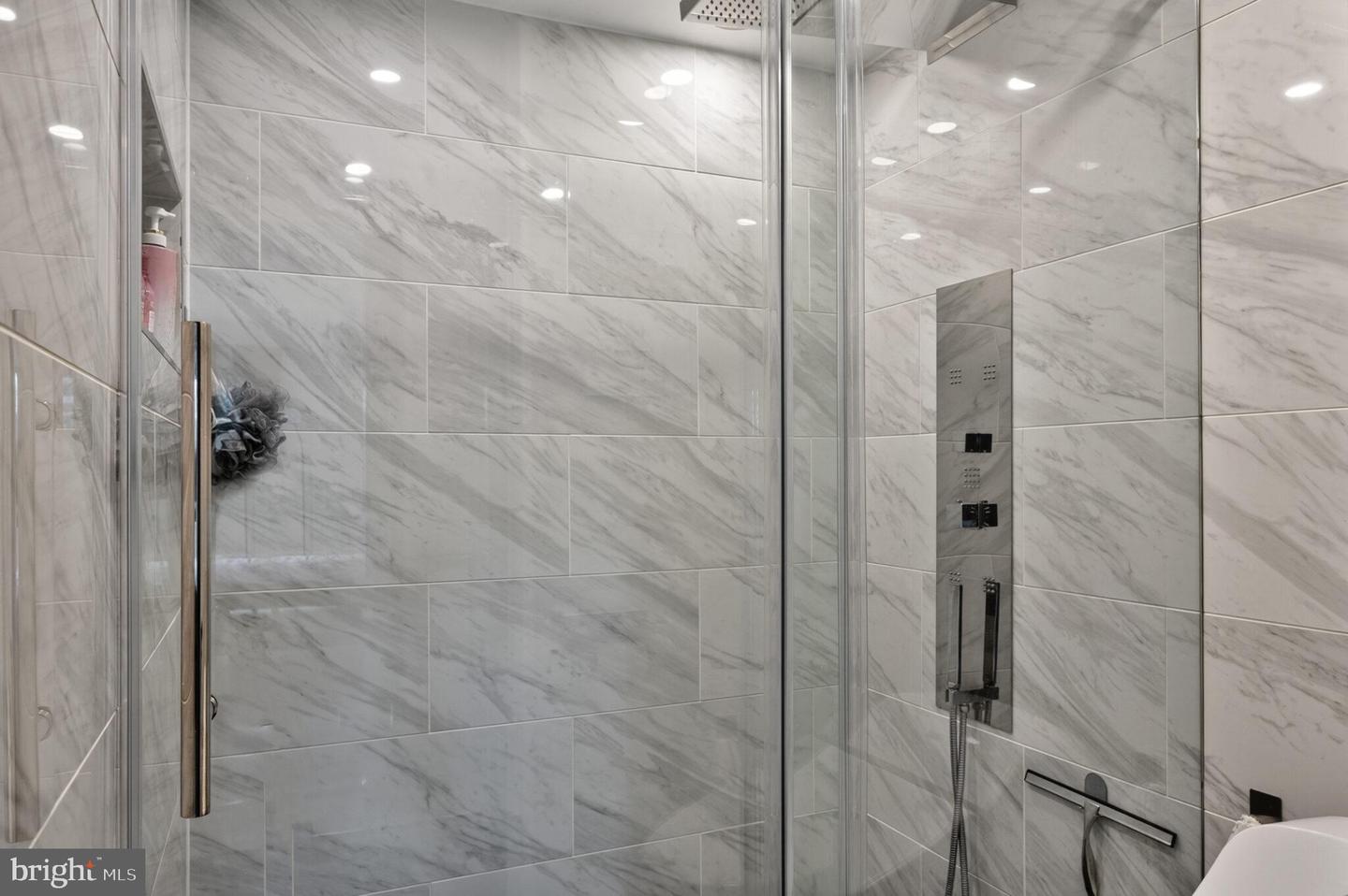 309 YOAKUM PKWY #503, ALEXANDRIA, Virginia 22304, 2 Bedrooms Bedrooms, ,2 BathroomsBathrooms,Residential,For sale,309 YOAKUM PKWY #503,VAAX2047478 MLS # VAAX2047478