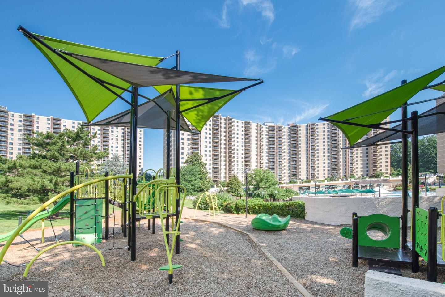 309 YOAKUM PKWY #503, ALEXANDRIA, Virginia 22304, 2 Bedrooms Bedrooms, ,2 BathroomsBathrooms,Residential,For sale,309 YOAKUM PKWY #503,VAAX2047478 MLS # VAAX2047478